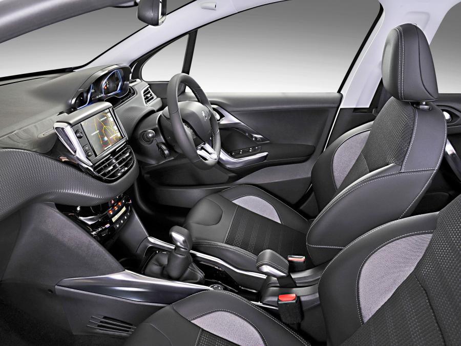  Peugeot 2008 2014 года  (ZA) (фото 11 из 26)